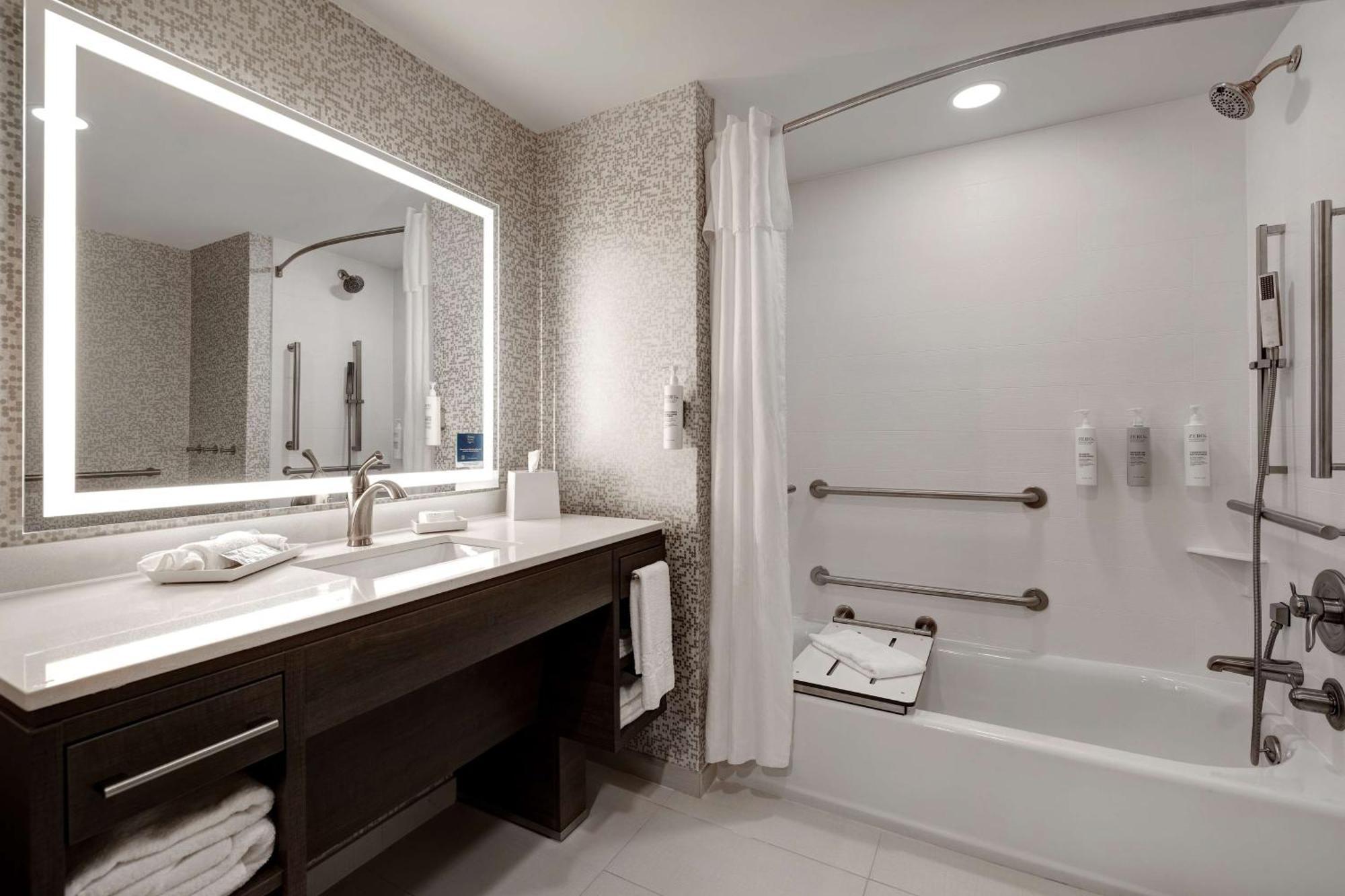 Home2 Suites By Hilton Wilkes-Barre Bagian luar foto