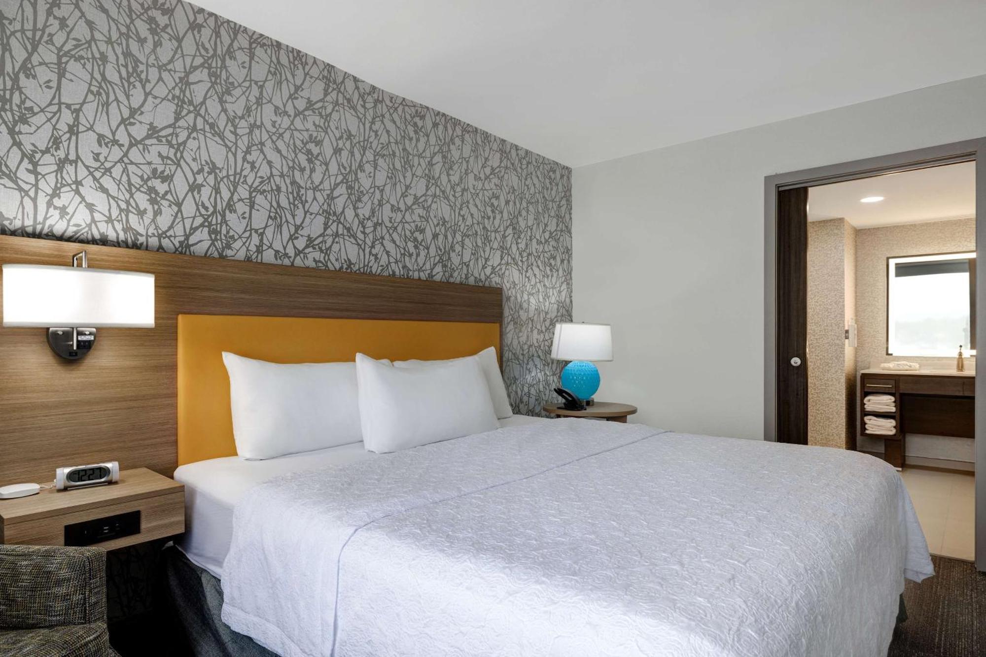 Home2 Suites By Hilton Wilkes-Barre Bagian luar foto